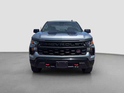 Used 2023 Chevrolet Silverado 1500 Custom Trail Boss AWD/4WD image 2