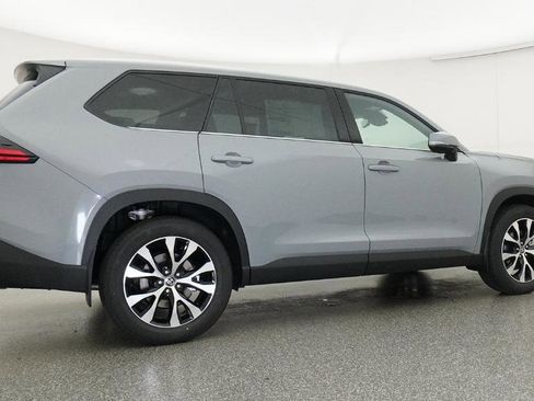 New 2026 Toyota Grand Highlander AWD Hybrid image 22