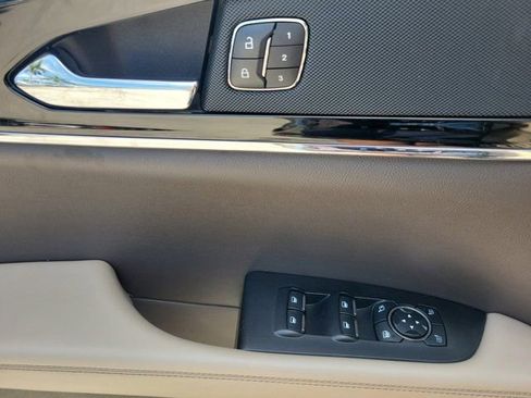 Certified 2023 Lincoln Nautilus Reserve image 22