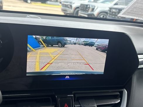 Used 2024 Chevrolet TrailBlazer LT FWD image 29