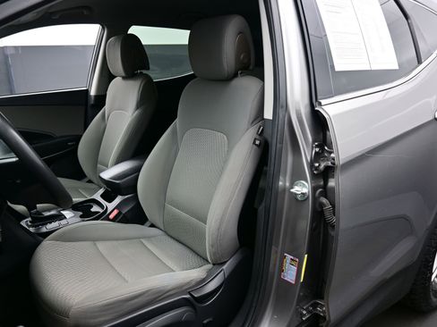Used 2017 Hyundai Santa Fe Sport image 12