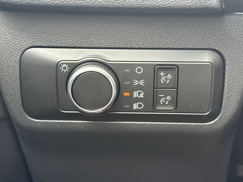 Used 2025 Ford Escape ST-Line FWD image 14