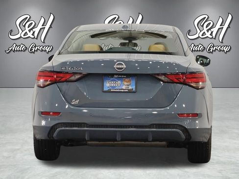 Used 2025 Nissan Sentra SV w/ SV Premium Package FWD image 18