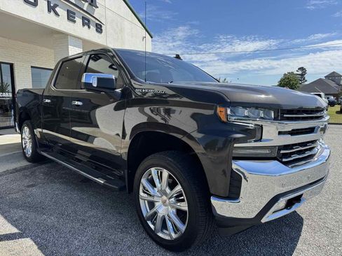 Used 2021 Chevrolet Silverado 1500 LTZ w/ LTZ Convenience Package II AWD/4WD image 39