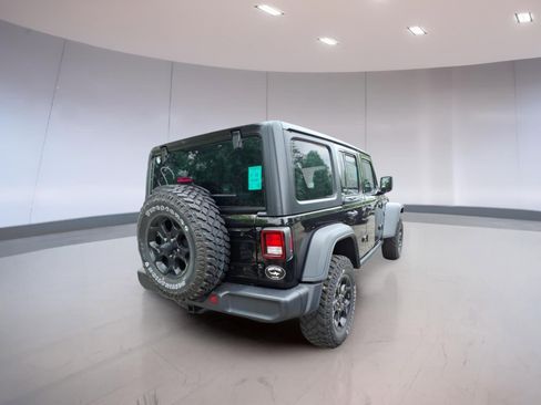 Used 2023 Jeep Wrangler Unlimited w/ Dual Top Group AWD/4WD image 4