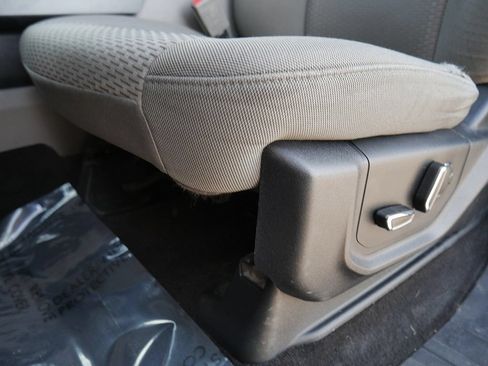 Used 2018 Ford F150 XLT w/ Equipment Group 302A Luxury AWD/4WD image 13