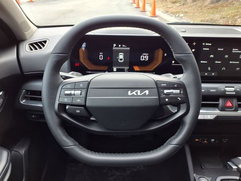 New 2026 Kia K4 EX image 7