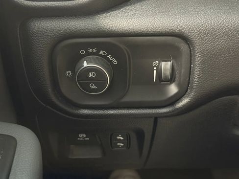 Used 2021 RAM 1500 Big Horn image 37