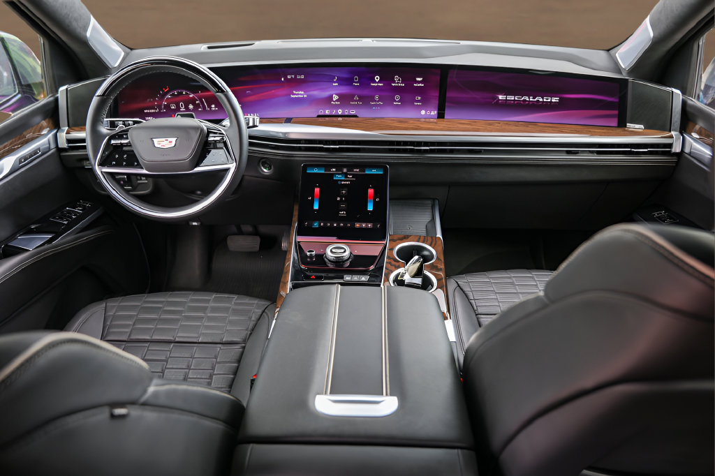 Certified 2025 Cadillac Escalade Sport Platinum w/ LPO, ONYX Package AWD/4WD image 28
