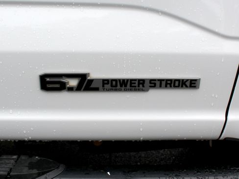 Used 2024 Ford F350 XLT w/ FX4 Off-Road Package image 42