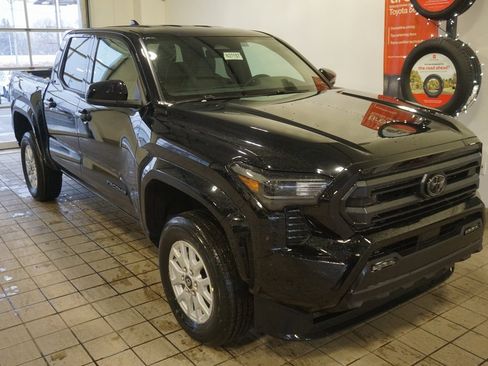 New 2026 Toyota Tacoma SR5 image 2