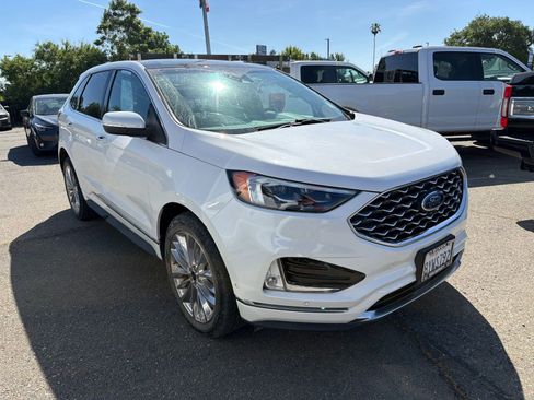 Used 2021 Ford Edge Titanium w/ Equipment Group 301A image 7