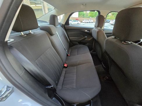 Used 2017 Ford Focus SE image 11