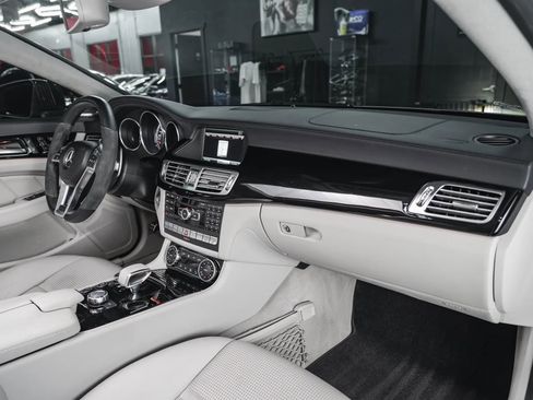 Used 2013 Mercedes-Benz CLS 63 AMG image 55