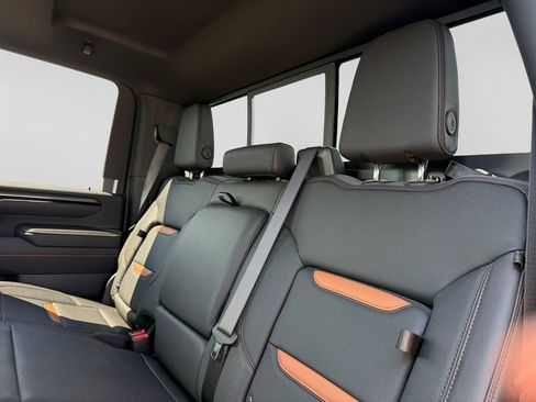 Used 2026 GMC Sierra 2500 AT4 w/ AT4 Premium Plus Package AWD/4WD image 36