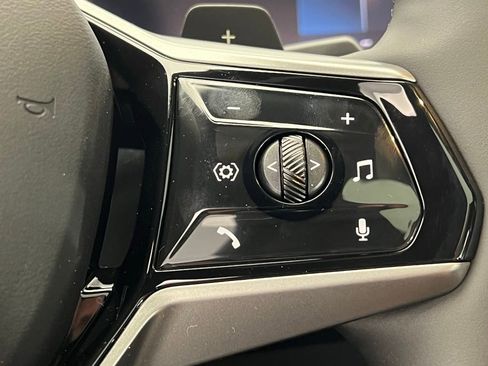 New 2026 BMW 530i 530i w/ Convenience Package image 17