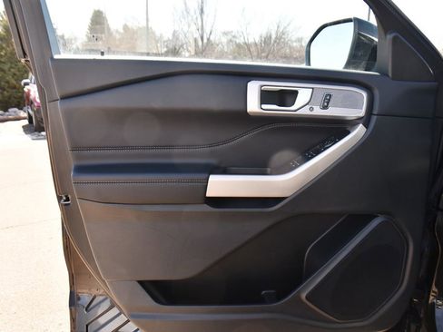 Used 2023 Ford Explorer XLT w/ Equipment Group 202A image 25