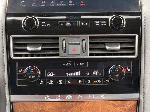 Used 2024 Nissan Armada SL AWD/4WD image 24