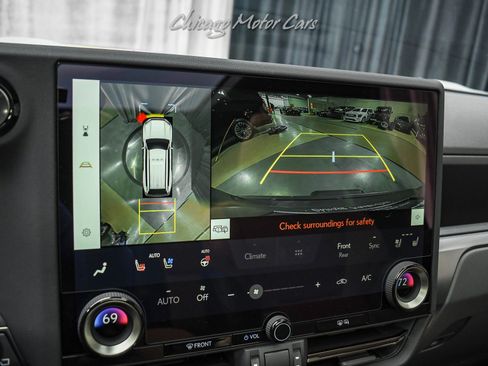 Used 2025 Lexus GX 550 w/ Cold Area Package image 15