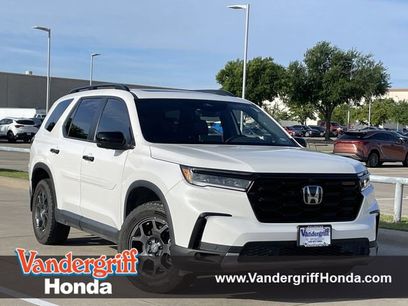Used 2025 Honda Pilot TrailSport