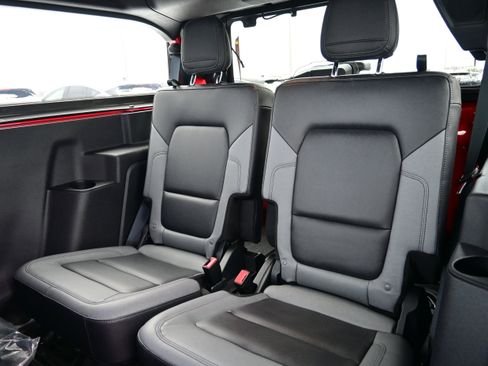 Used 2024 Ford Bronco Big Bend image 13