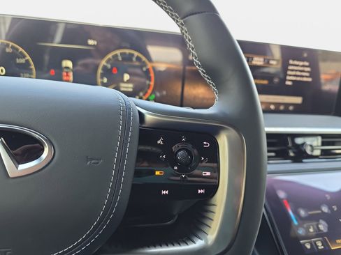 New 2026 INFINITI QX80 4WD w/ Sport Exterior Package image 18