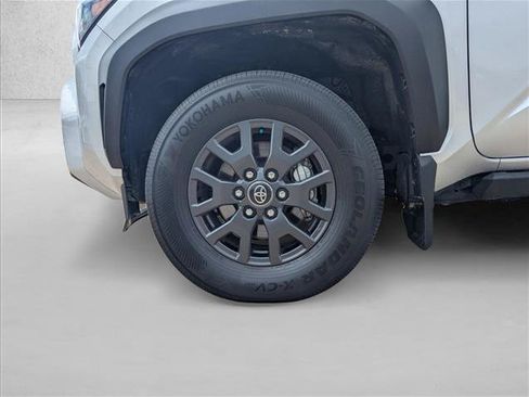 Used 2026 Toyota 4Runner SR5 AWD/4WD image 22
