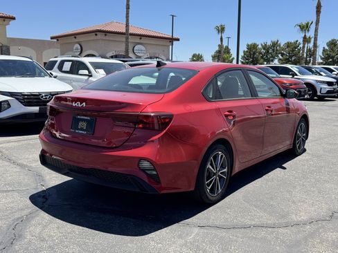 Used 2024 Kia Forte LXS FWD image 6
