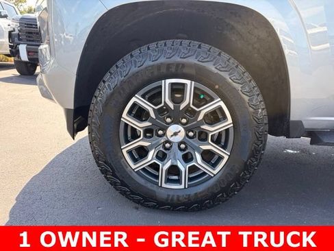 Used 2024 Chevrolet Colorado Z71 w/ Z71 Convenience Package 2 AWD/4WD image 9