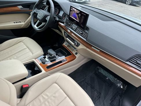 Used 2023 Audi Q5 2.0T Premium w/ Convenience Package image 16