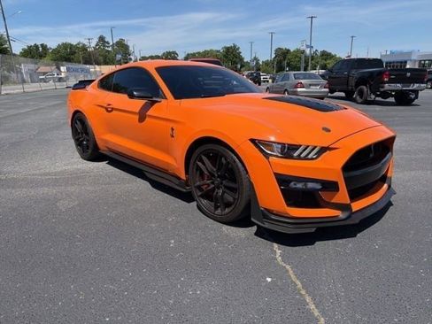 Used 2021 Ford Mustang Shelby GT500 w/ Technology Package image 5