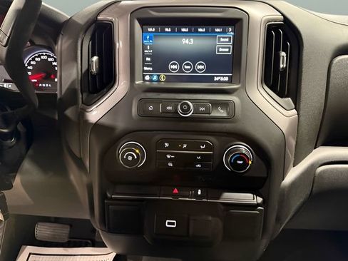 Used 2019 Chevrolet Silverado 1500 Custom image 20