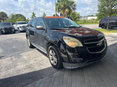 Used 2010 Chevrolet Equinox LS FWD image 2