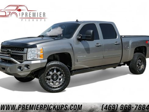 Used 2013 Chevrolet Silverado 2500 LTZ w/ LTZ Plus Package image 1