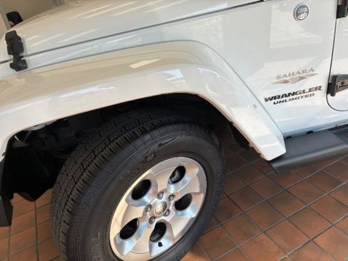 Used 2014 Jeep Wrangler Unlimited Sahara w/ Connectivity Group image 16