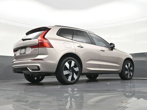 Used 2025 Volvo XC60 T8 Plus w/ Protection Package Premier AWD/4WD image 22