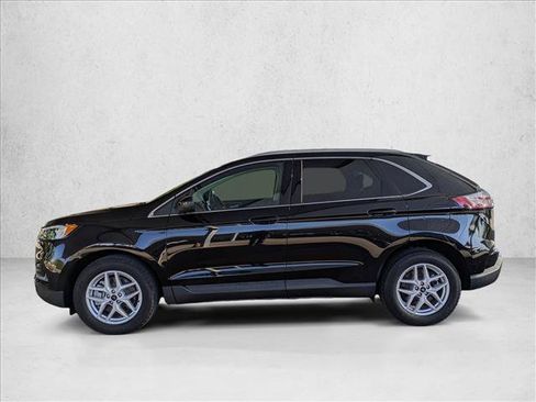 Used 2023 Ford Edge SEL w/ Convenience Package image 9