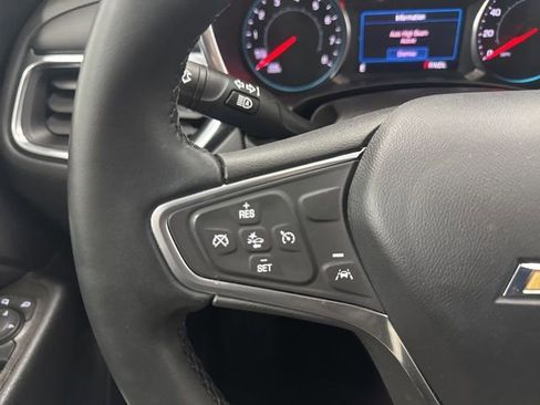 Used 2023 Chevrolet Equinox LT AWD/4WD image 11