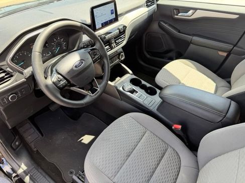 Used 2022 Ford Escape SE w/ SE Sport Appearance Package FWD image 11