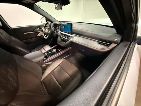 Used 2025 Ford Explorer Platinum w/ LUX Leather Package image 61