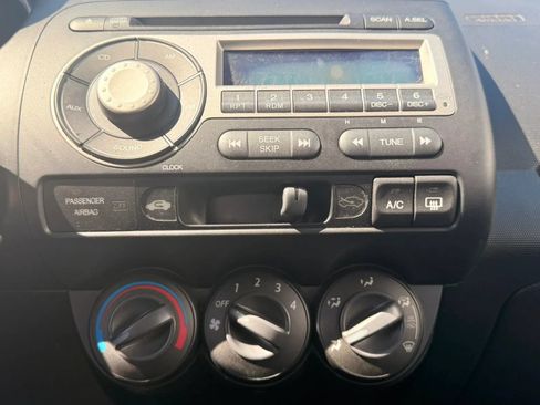 Used 2007 Honda Fit image 19