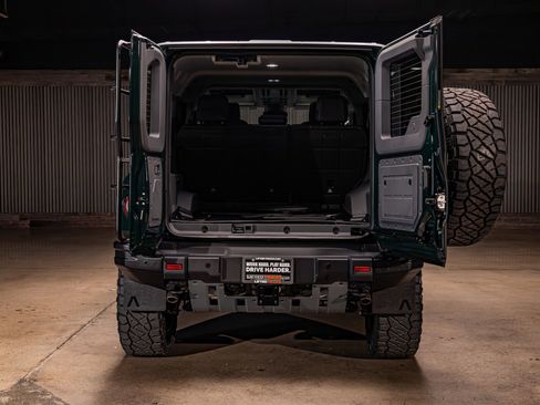 Used 2025 INEOS Grenadier Fieldmaster Edition image 9