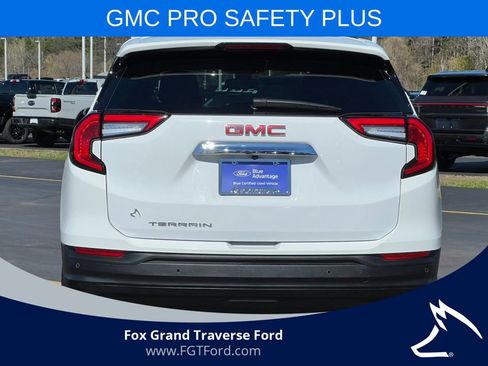 Used 2022 GMC Terrain SLE w/ Driver Convenience Package FWD image 36