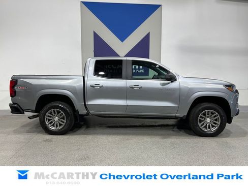 Used 2024 Chevrolet Colorado LT w/ LT Convenience Package AWD/4WD image 4