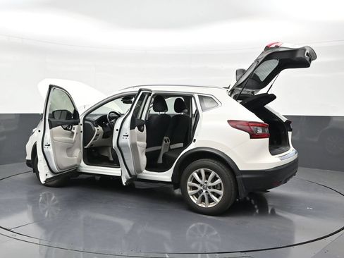 Used 2022 Nissan Rogue Sport SV FWD image 32