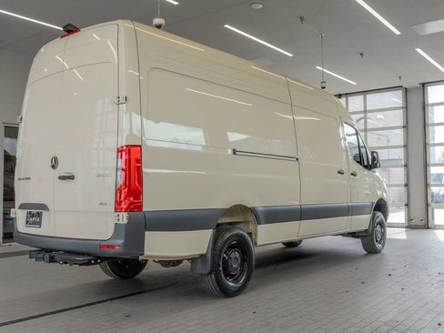 New 2025 Mercedes-Benz Sprinter 2500 image 29
