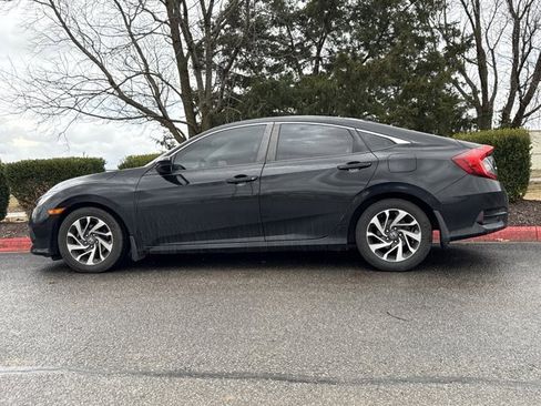 Used 2016 Honda Civic EX image 3