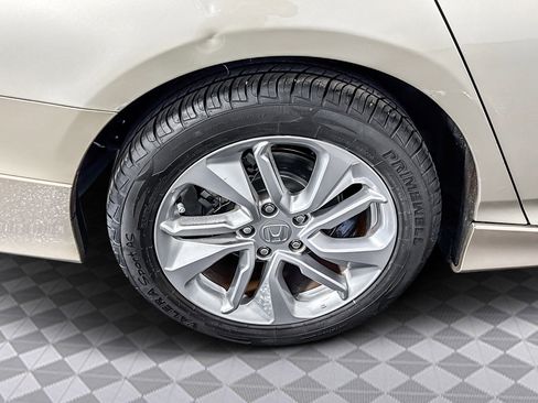 Used 2018 Honda Accord LX image 38