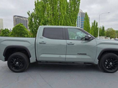 Used 2024 Toyota Tundra Limited AWD/4WD image 2