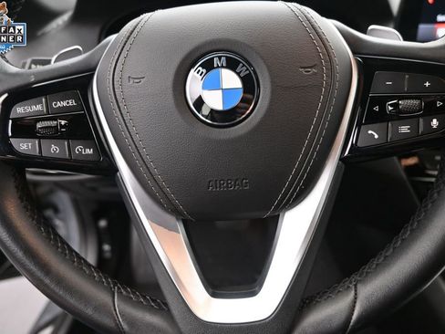 Used 2023 BMW 540i w/ Premium Package RWD image 14